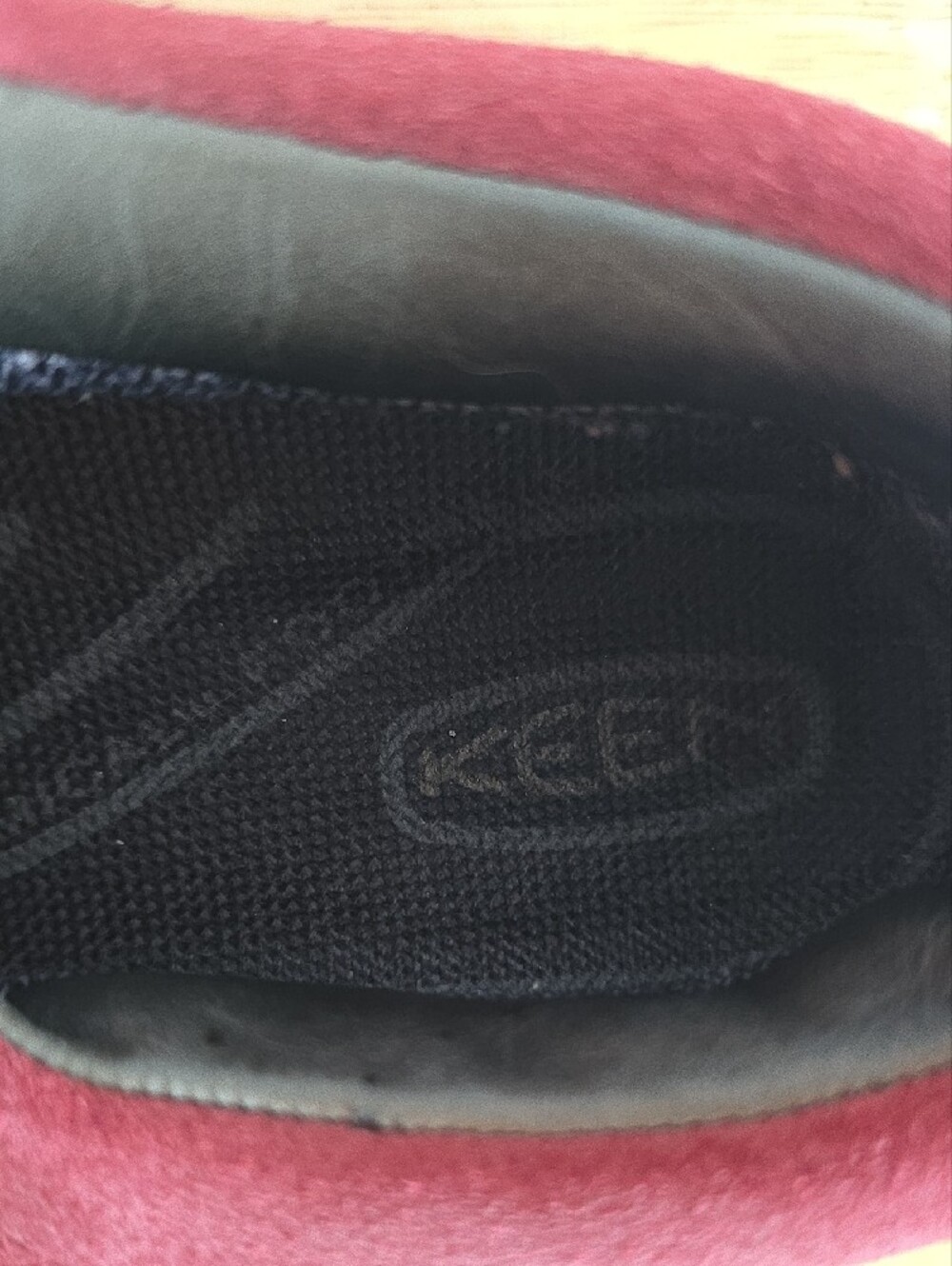 Keen Burgundy Suede Lace-Up Sneakers with Black Toe Caps - Picture 3 of 10